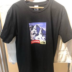 North face x Supreme